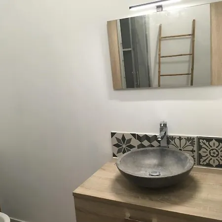Casa de hóspedes Lemasrocamour 3*