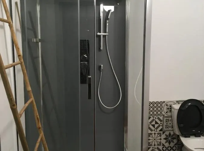 Rocamour Guest house 3*